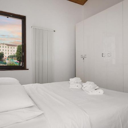 Flats4Rent Silvia Lägenhet Verona Exteriör bild